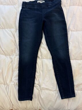 Levi's Dark Wash Skinny Jeans for Women